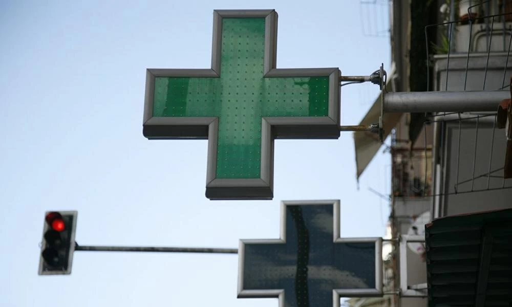 Ελεύθερος αφέθηκε ο φαρμακοποιός με τα ψευδή rapid test-Τη Δευτέρα η δίκη